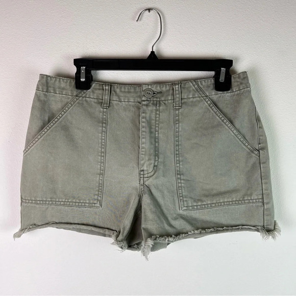 Tommy Hilfiger Denim Jean Shorts (8) Green/Beige Color, Embroidered Patch - Picture 2 of 8